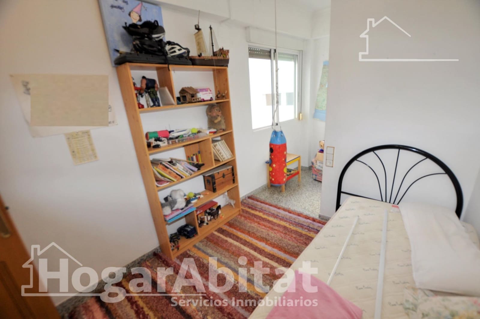 Piso de 3 habitaciones en Llíria en venta con garaje - 150.000 € (Ref: 10102705)