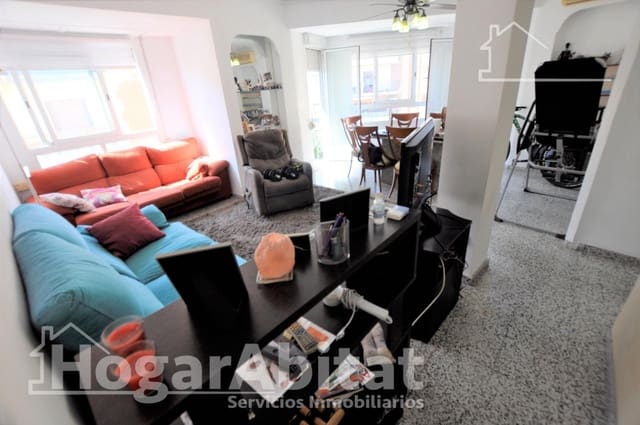 Piso de 3 habitaciones en Llíria en venta con garaje - 150.000 € (Ref: 10102705)