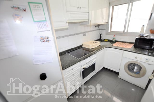 Piso de 3 habitaciones en Llíria en venta con garaje - 150.000 € (Ref: 10102705)