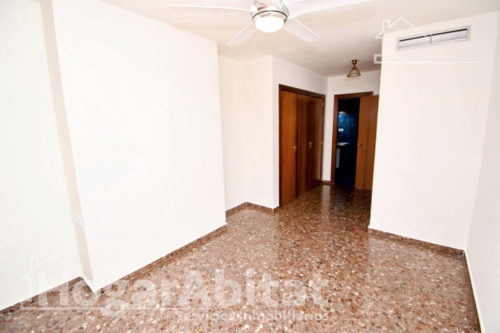 Appartement de 4 chambres à louer à Valence ville - 1 400 € (Ref: 10102706)