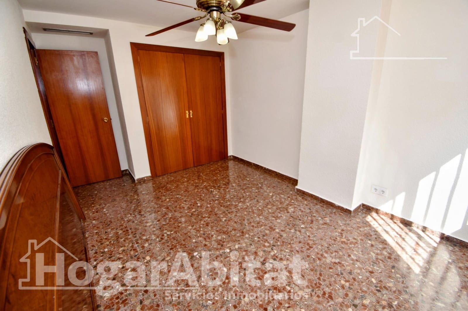 Appartement de 4 chambres à louer à Valence ville - 1 400 € (Ref: 10102706)