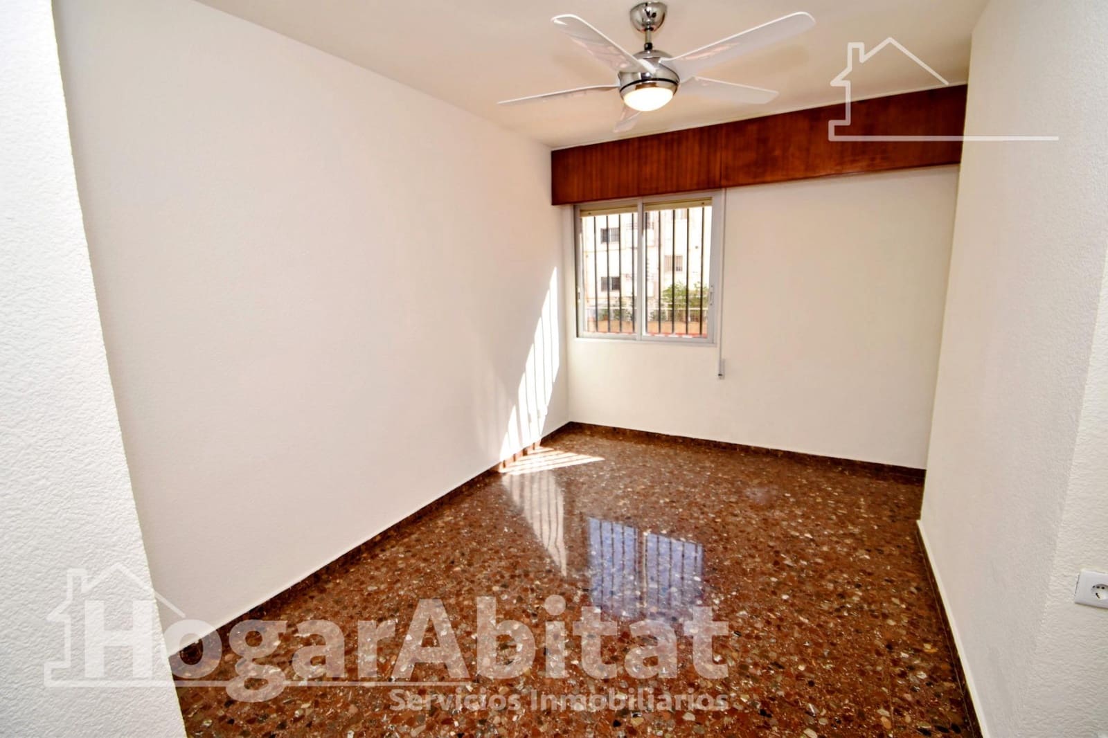 Appartement de 4 chambres à louer à Valence ville - 1 400 € (Ref: 10102706)
