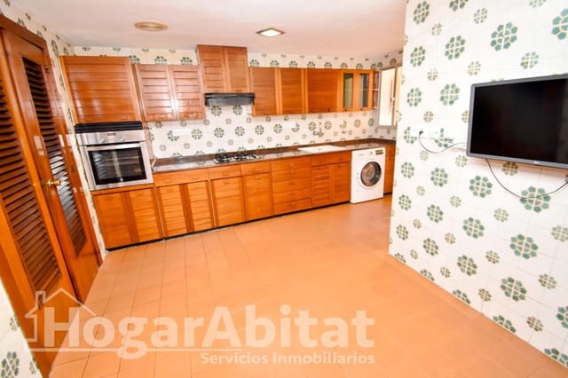 Appartement de 4 chambres à louer à Arrancapins, Valence ville - 1 400 € (Ref: 10102706)