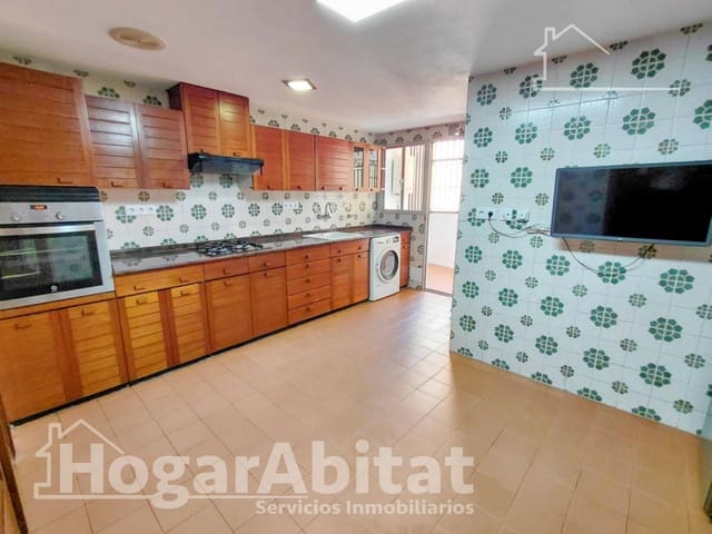Appartement de 4 chambres à louer à Arrancapins, Valence ville - 1 400 € (Ref: 10102706)