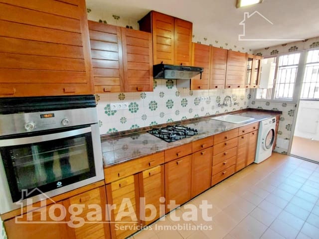 Appartement de 4 chambres à louer à Arrancapins, Valence ville - 1 400 € (Ref: 10102706)