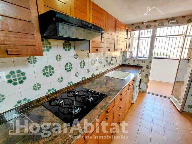 Appartement de 4 chambres à louer à Arrancapins, Valence ville - 1 400 € (Ref: 10102706)