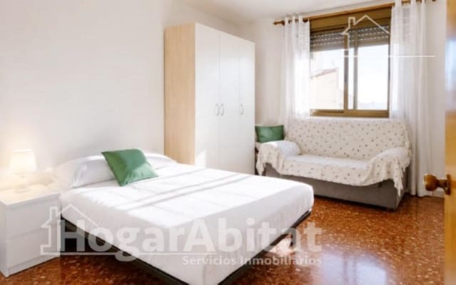6 sovrum Takvåning till salu i Castelló de la Plana med garage - 349 000 € (Ref: 10102712)