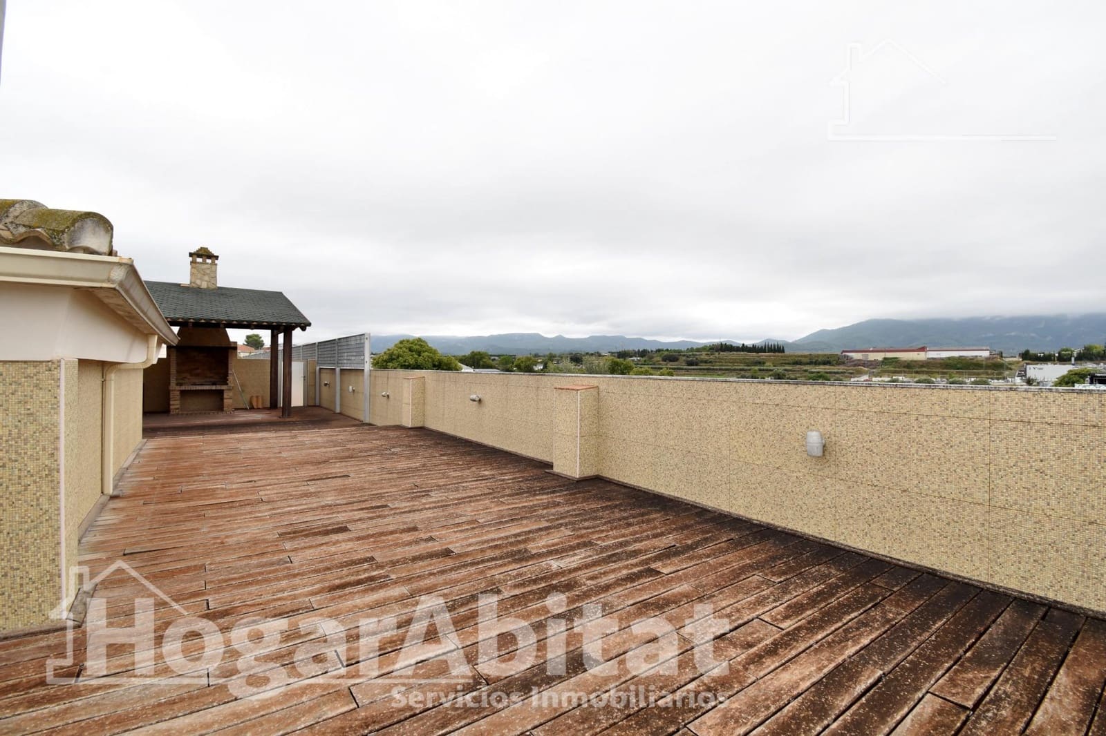 4 slaapkamer Penthouse te koop in La Pobla del Duc met zwembad garage - € 250.000 (Ref: 10102720)