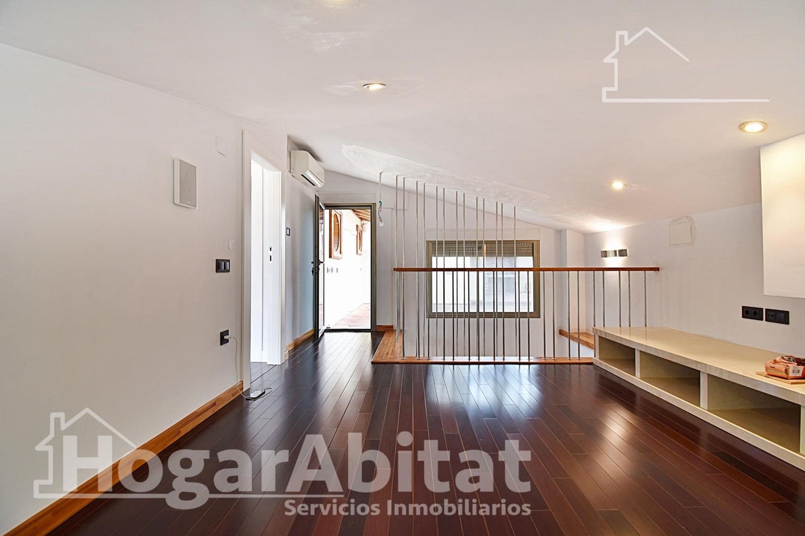 4 slaapkamer Penthouse te koop in La Pobla del Duc met zwembad garage - € 250.000 (Ref: 10102720)