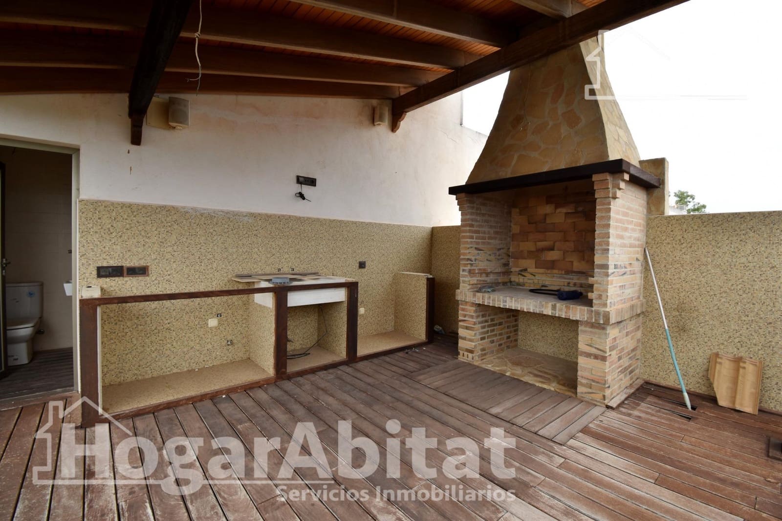 4 slaapkamer Penthouse te koop in La Pobla del Duc met zwembad garage - € 250.000 (Ref: 10102720)