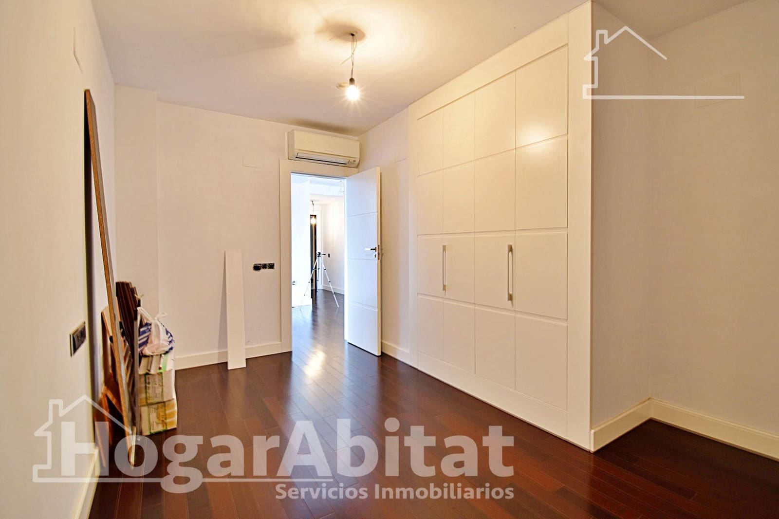 4 slaapkamer Penthouse te koop in La Pobla del Duc met zwembad garage - € 250.000 (Ref: 10102720)