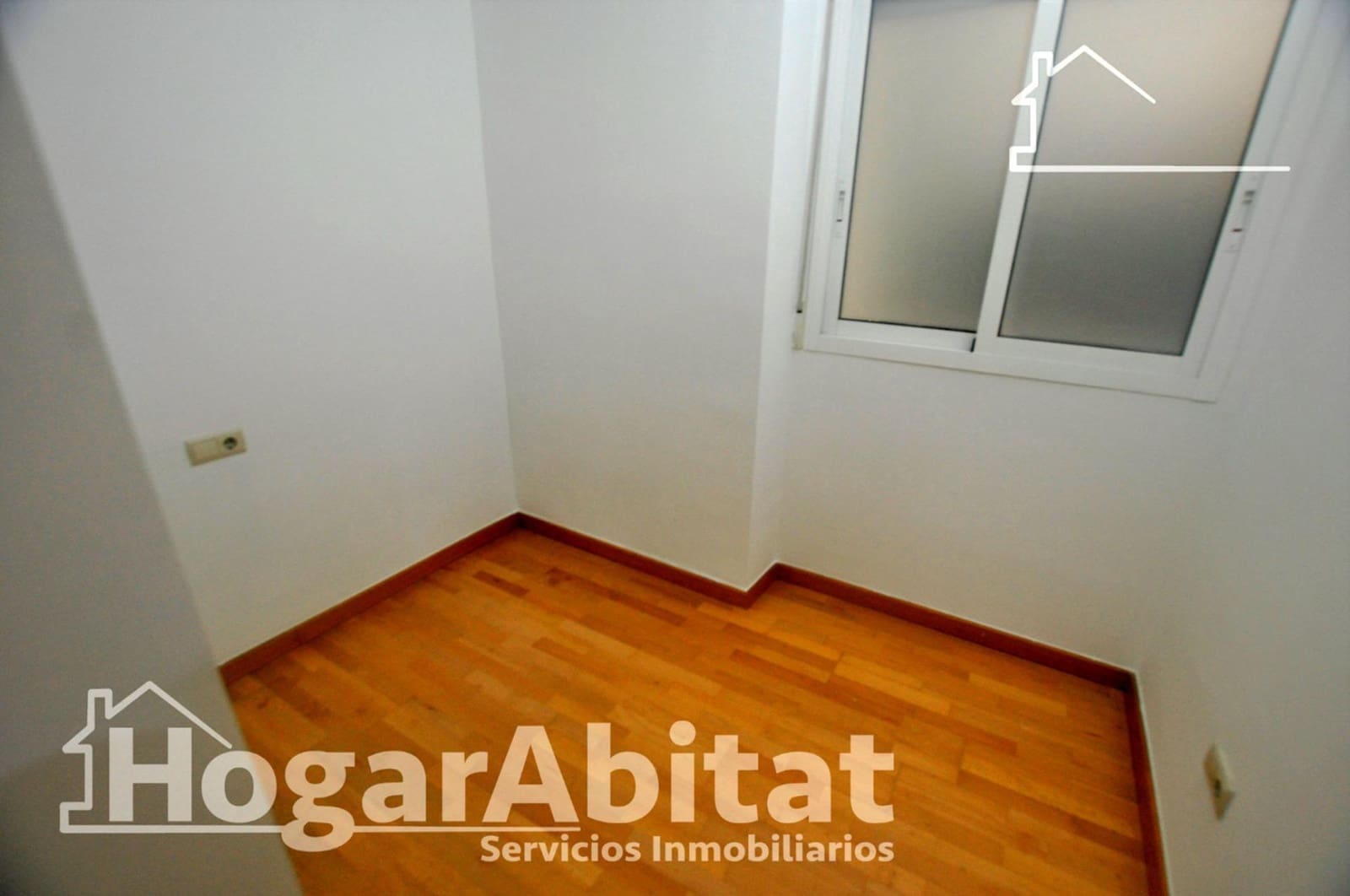 3 bedroom Flat for sale in Mislata with garage - € 295,000 (Ref: 10102727)