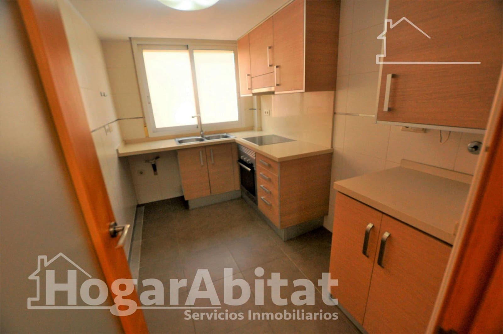 3 bedroom Flat for sale in Mislata with garage - € 295,000 (Ref: 10102727)