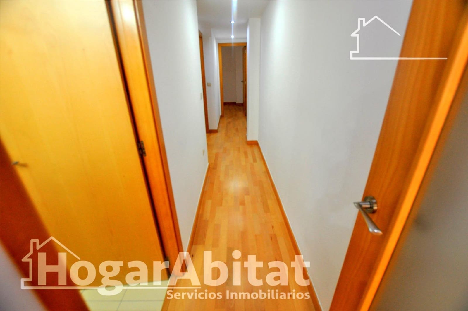 3 bedroom Flat for sale in Mislata with garage - € 295,000 (Ref: 10102727)