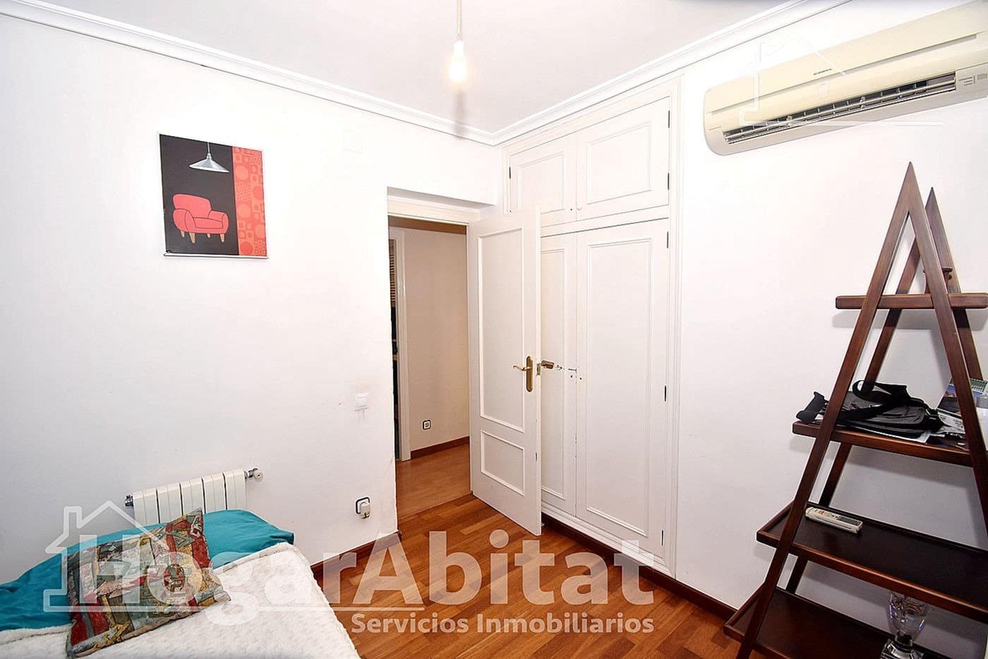 4 bedroom Villa for sale in Borriol with pool garage - € 265,000 (Ref: 10109832)