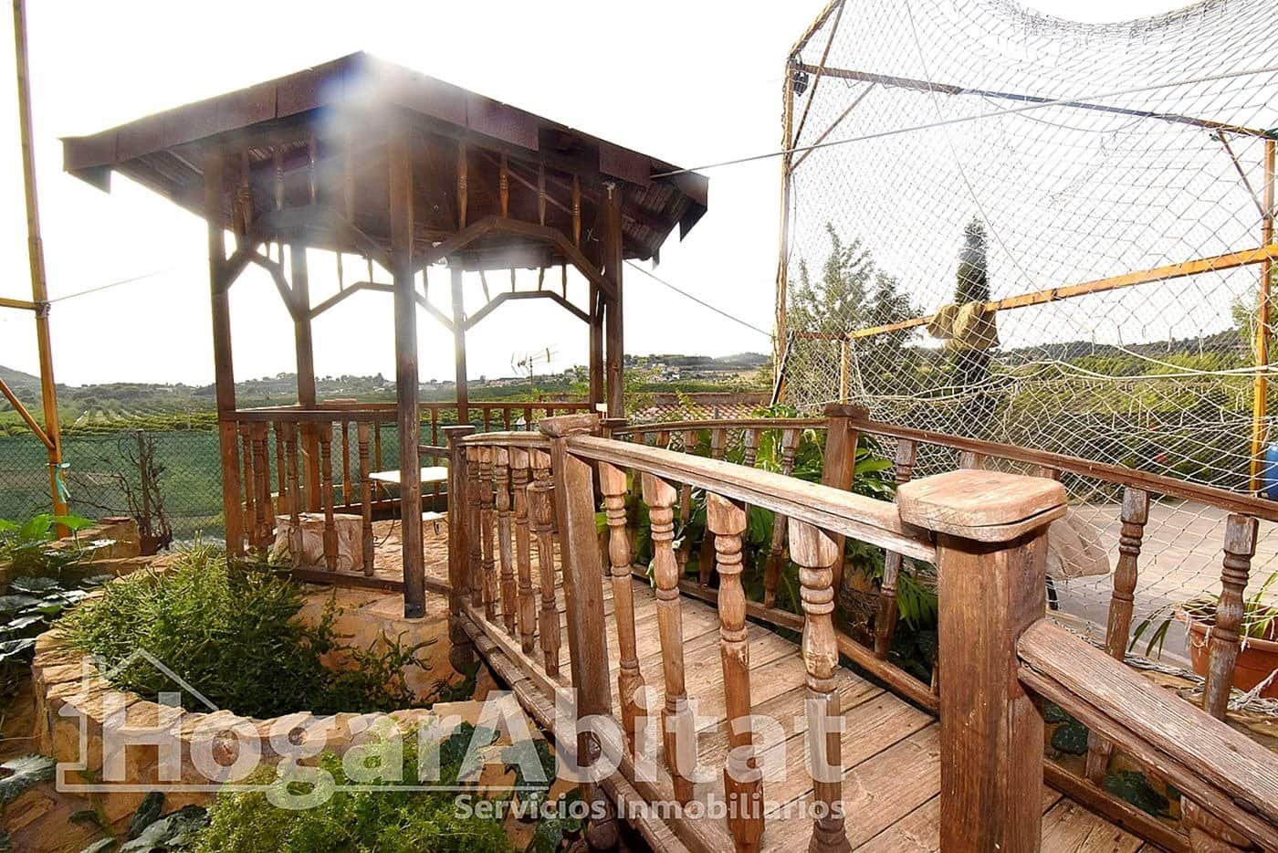 4 bedroom Villa for sale in Borriol with pool garage - € 265,000 (Ref: 10109832)