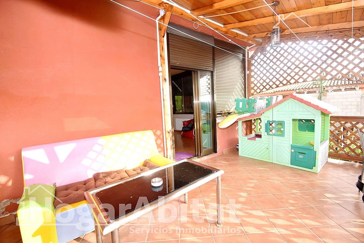 4 bedroom Villa for sale in Borriol with pool garage - € 265,000 (Ref: 10109832)