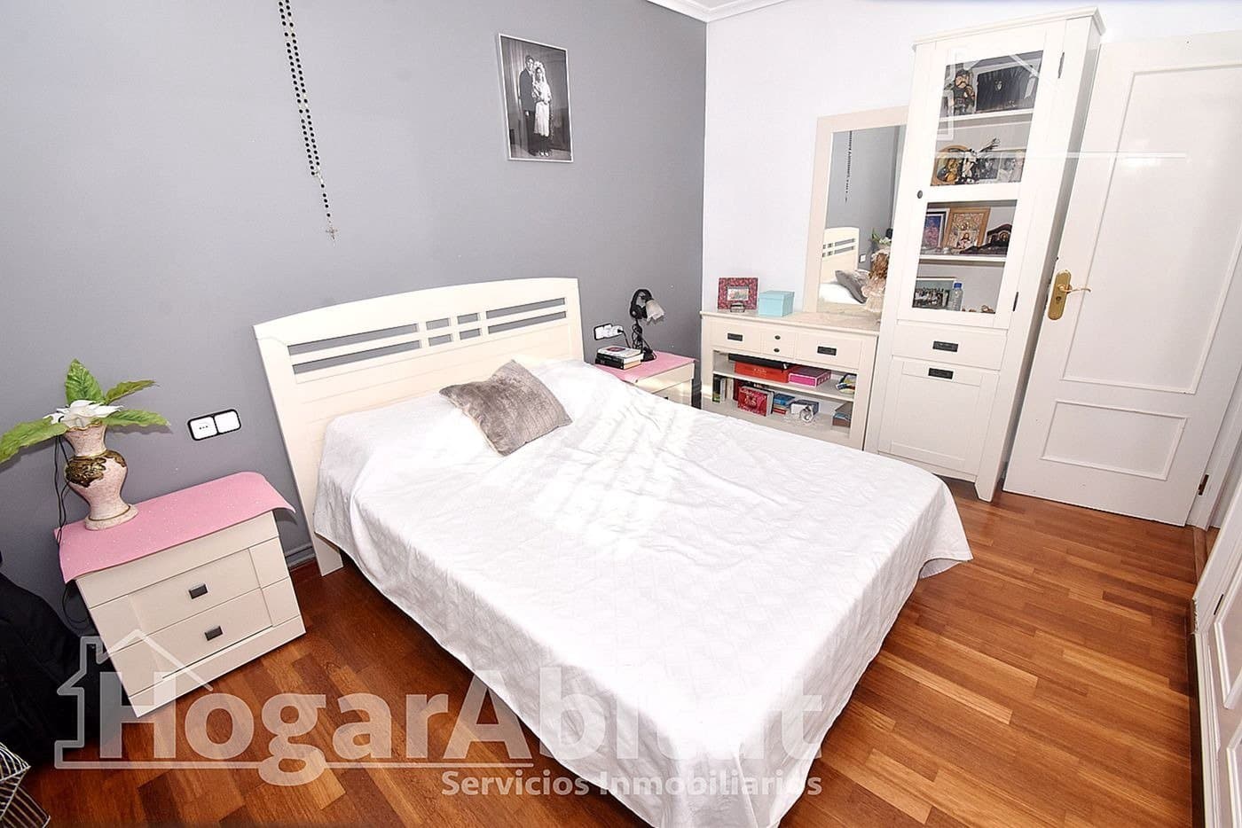 4 bedroom Villa for sale in Borriol with pool garage - € 265,000 (Ref: 10109832)