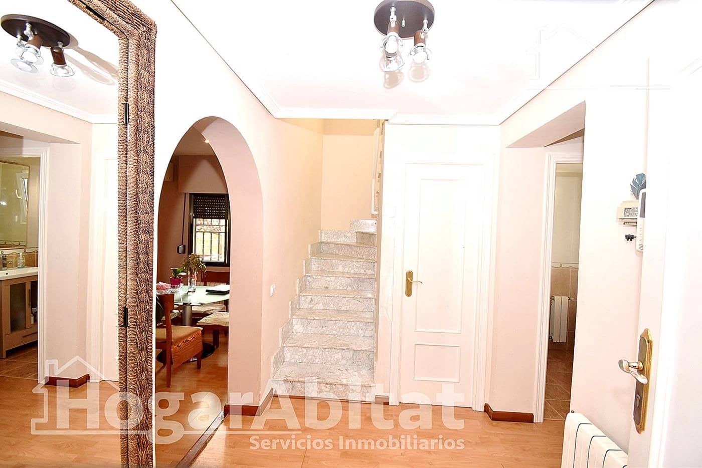 4 bedroom Villa for sale in Borriol with pool garage - € 265,000 (Ref: 10109832)