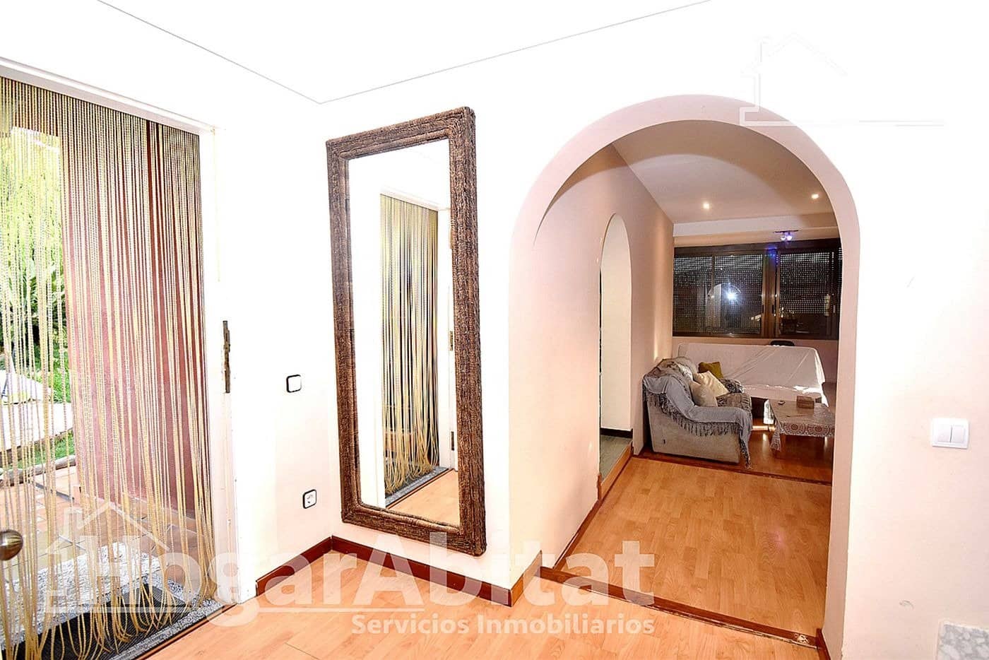 4 bedroom Villa for sale in Borriol with pool garage - € 265,000 (Ref: 10109832)
