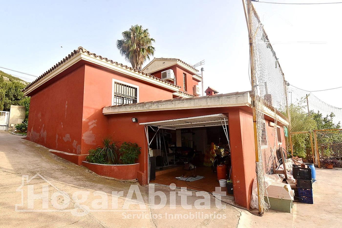 4 bedroom Villa for sale in Borriol with pool garage - € 265,000 (Ref: 10109832)