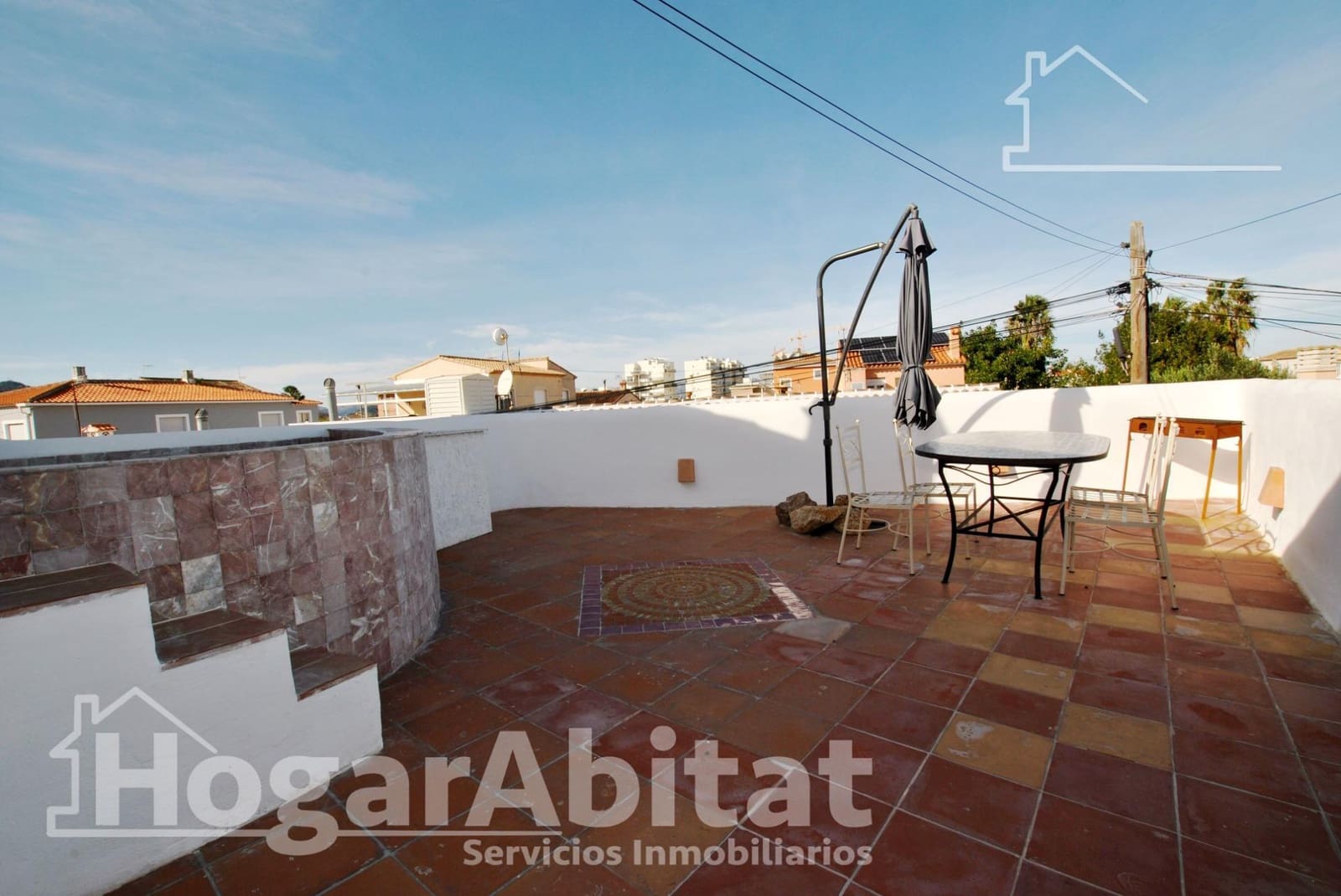 5 bedroom Townhouse for sale in Oliva with pool - € 590,000 (Ref: 10109838)