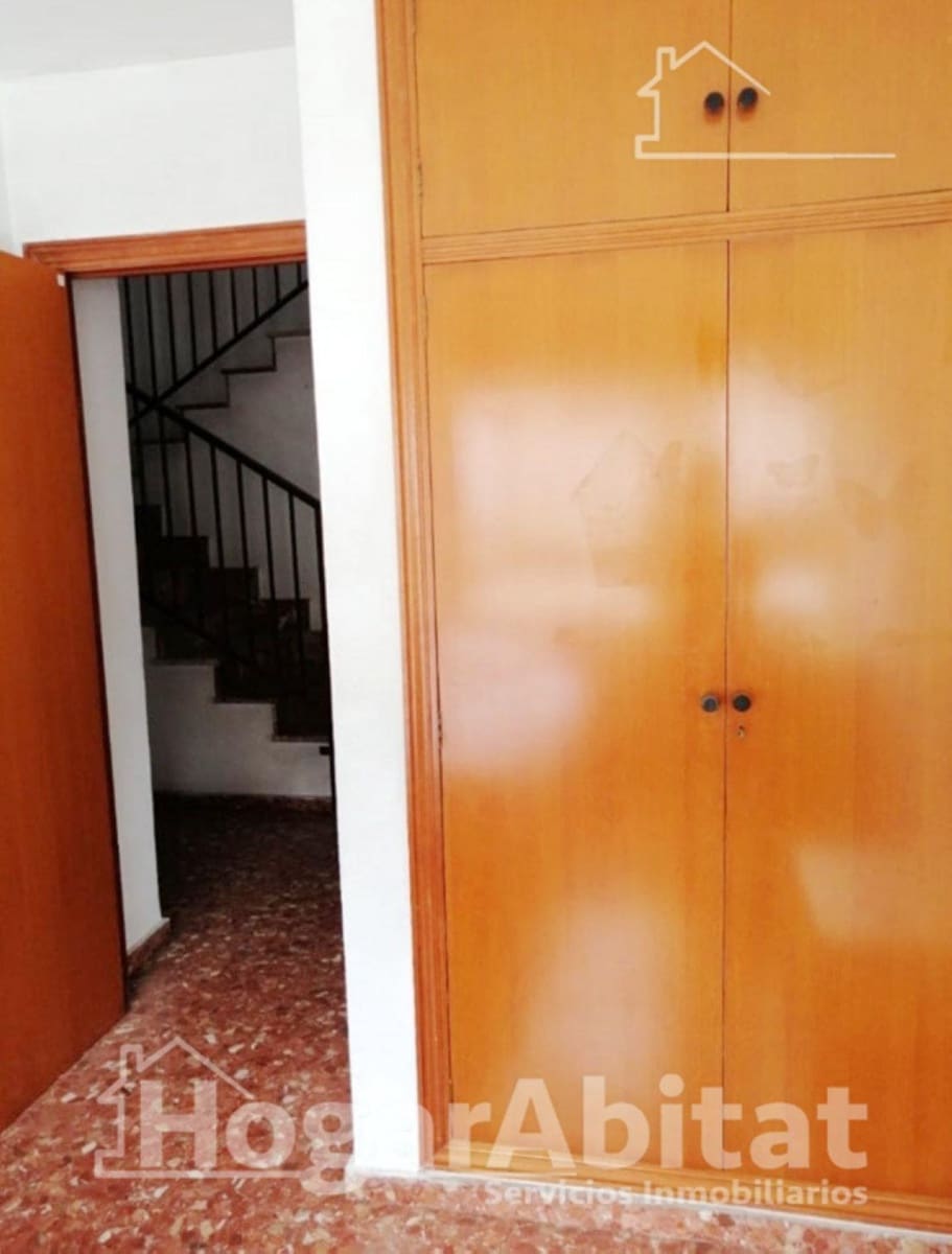 6 bedroom Penthouse for sale in Castello de la Plana with garage - € 349,000 (Ref: 10115699)
