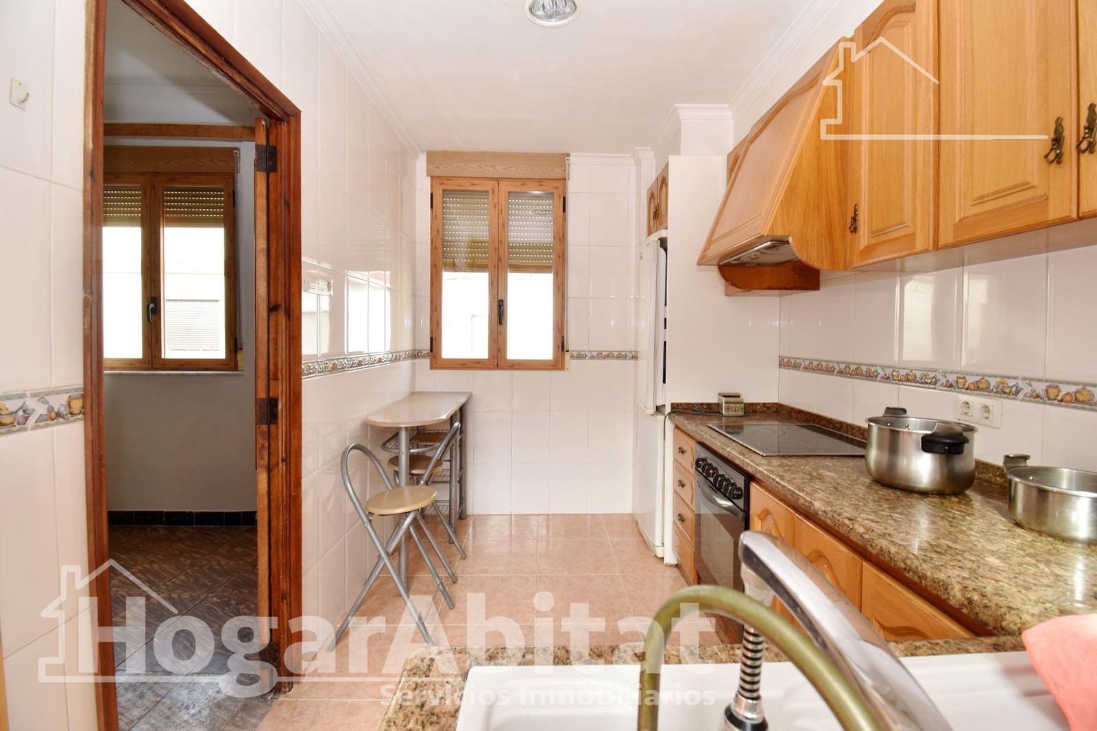 5 makuuhuone Kattohuoneisto myytävänä paikassa Valencia kaupunki - 170 000 € (Ref: 10129598)