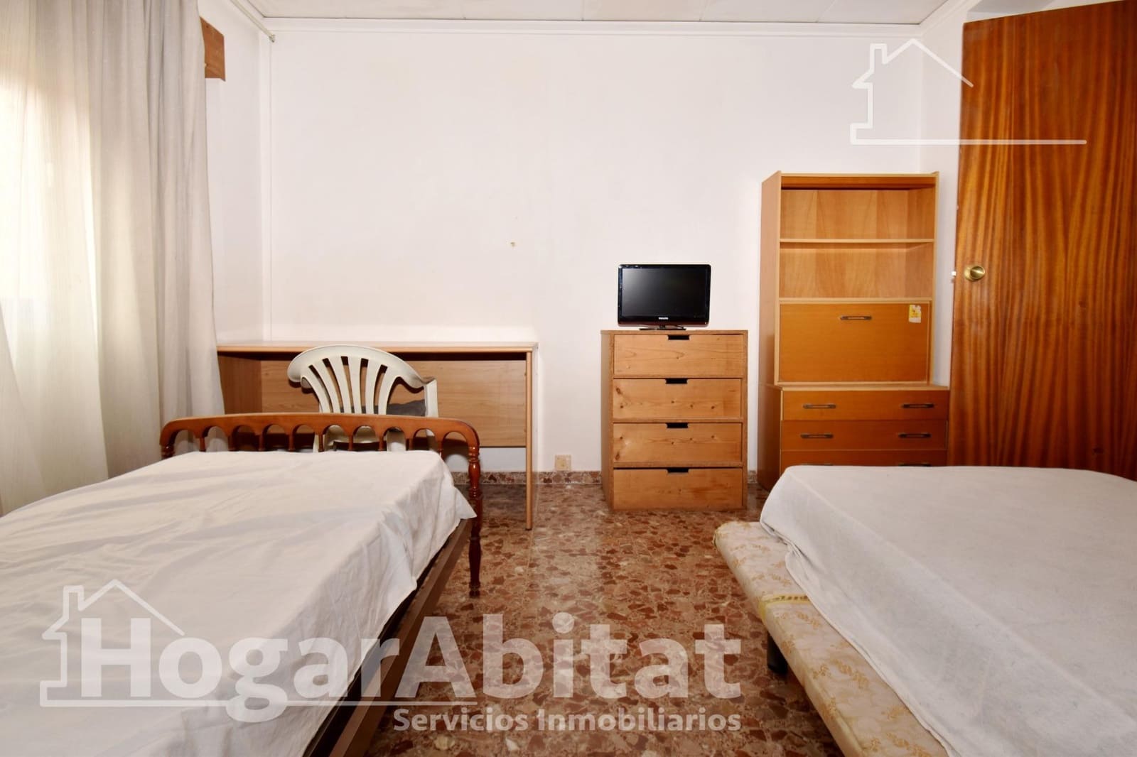 5 makuuhuone Kattohuoneisto myytävänä paikassa Valencia kaupunki - 170 000 € (Ref: 10129598)