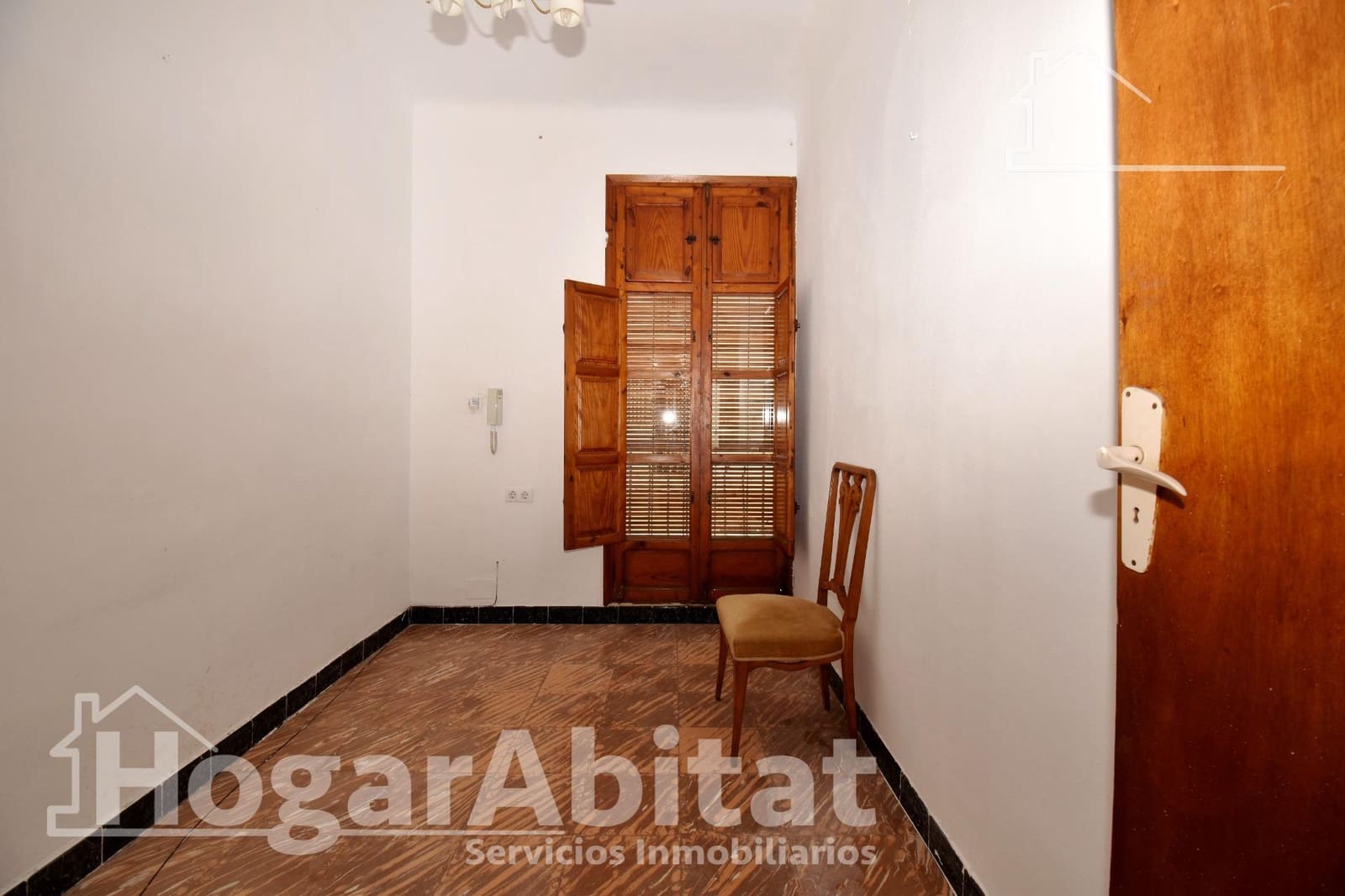 5 makuuhuone Kattohuoneisto myytävänä paikassa Valencia kaupunki - 170 000 € (Ref: 10129598)