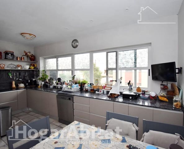 5 soveværelse Rækkehus til salg i Burriana / Borriana med garage - € 280.000 (Ref: 10129610)