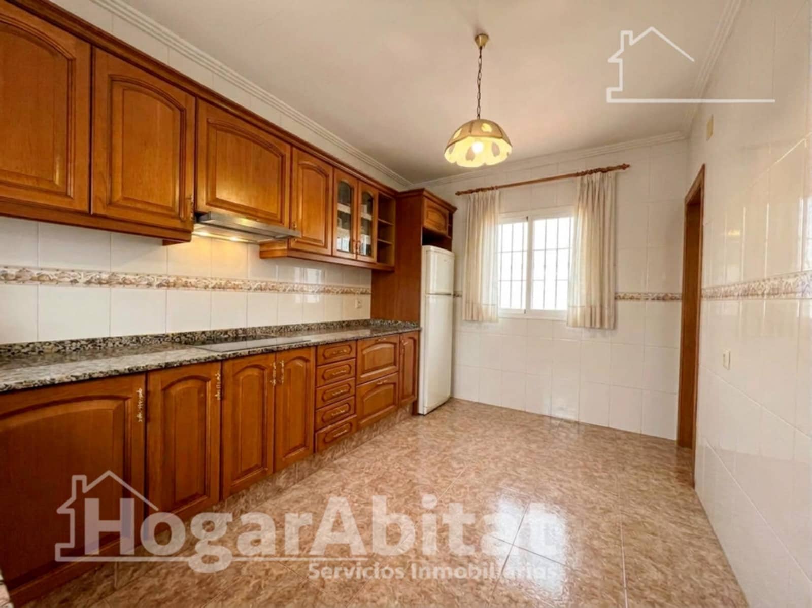 4 bedroom Flat for sale in Sagunto / Sagunt - € 180,000 (Ref: 10129611)
