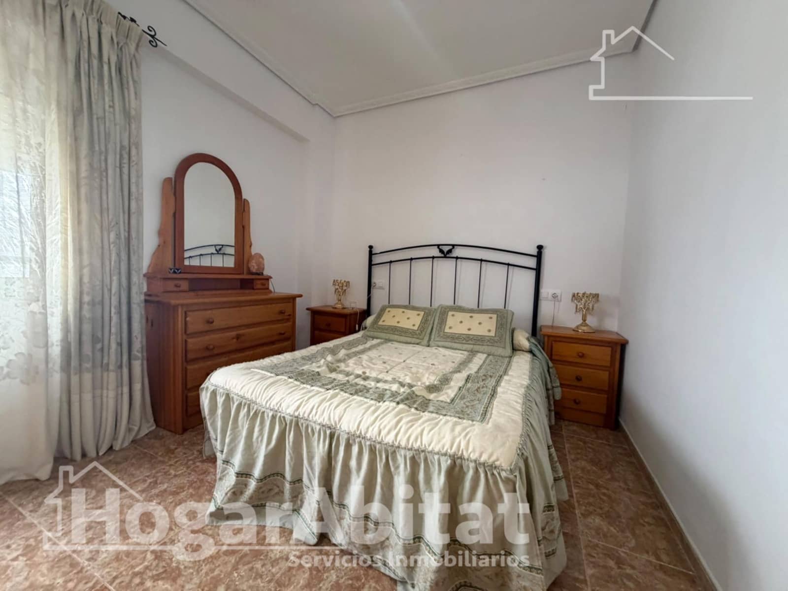 4 bedroom Flat for sale in Sagunto / Sagunt - € 180,000 (Ref: 10129611)
