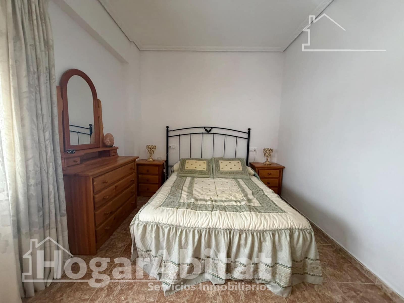 4 bedroom Flat for sale in Sagunto / Sagunt - € 180,000 (Ref: 10129611)