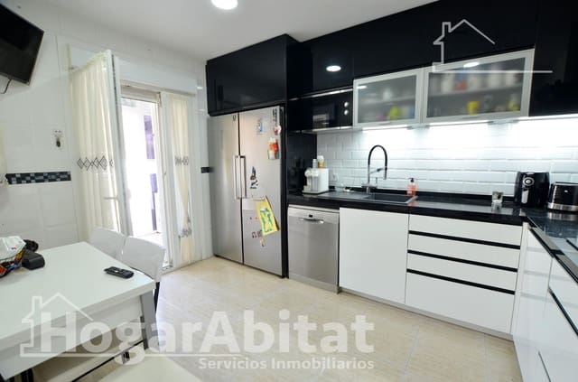 3 soverom Villa til salgs i El Campello med svømmebasseng garasje - € 439 000 (Ref: 10129613)