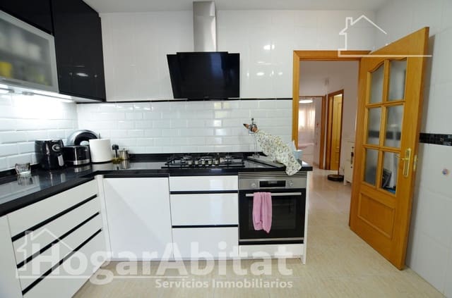 3 soverom Villa til salgs i El Campello med svømmebasseng garasje - € 439 000 (Ref: 10129613)