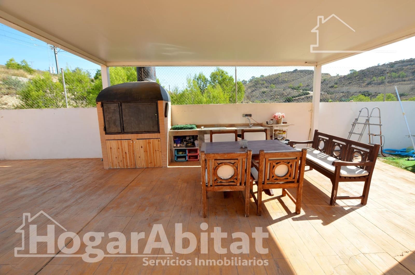 3 soverom Villa til salgs i El Campello med svømmebasseng garasje - € 439 000 (Ref: 10129613)