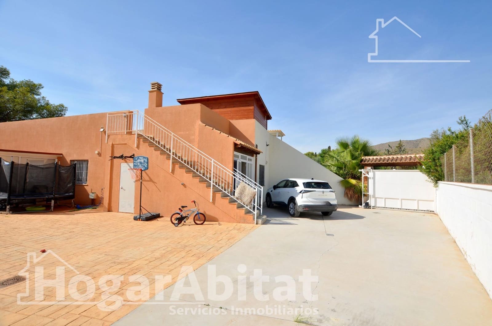 3 soverom Villa til salgs i El Campello med svømmebasseng garasje - € 439 000 (Ref: 10129613)