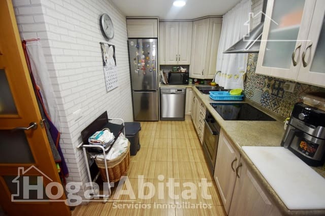 4 chambre Villa/Maison à vendre à Castelló de la Plana avec garage - 367 195 € (Ref: 10129615)