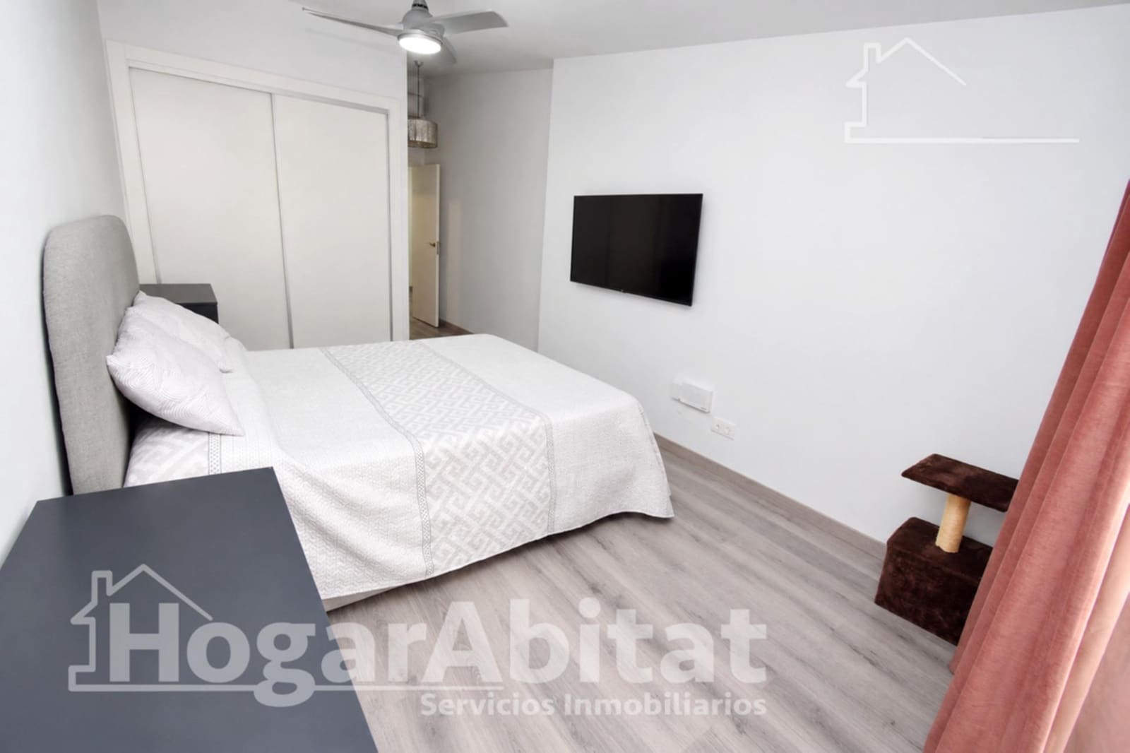4 makuuhuone Kattohuoneisto myytävänä paikassa Castello de la Plana mukana 
autotalli - 285 000 € (Ref: 10129616)