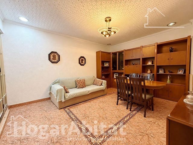 4 quarto Casa em Banda para venda em Aldaia - 240 000 € (Ref: 10129628)