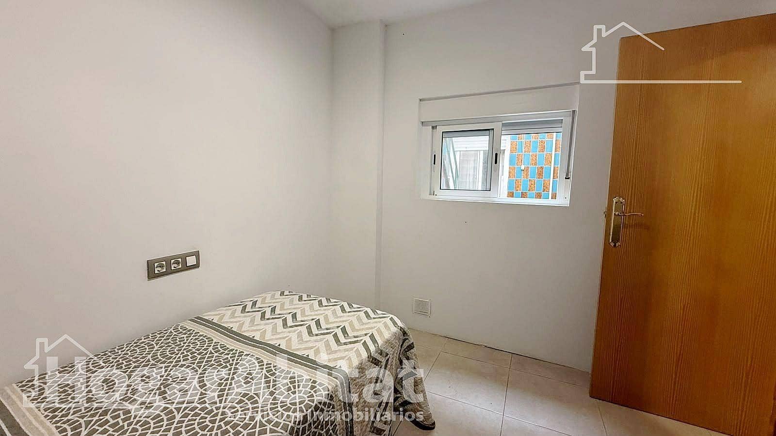 4 bedroom Townhouse for sale in Gandia - € 250,000 (Ref: 10132087)
