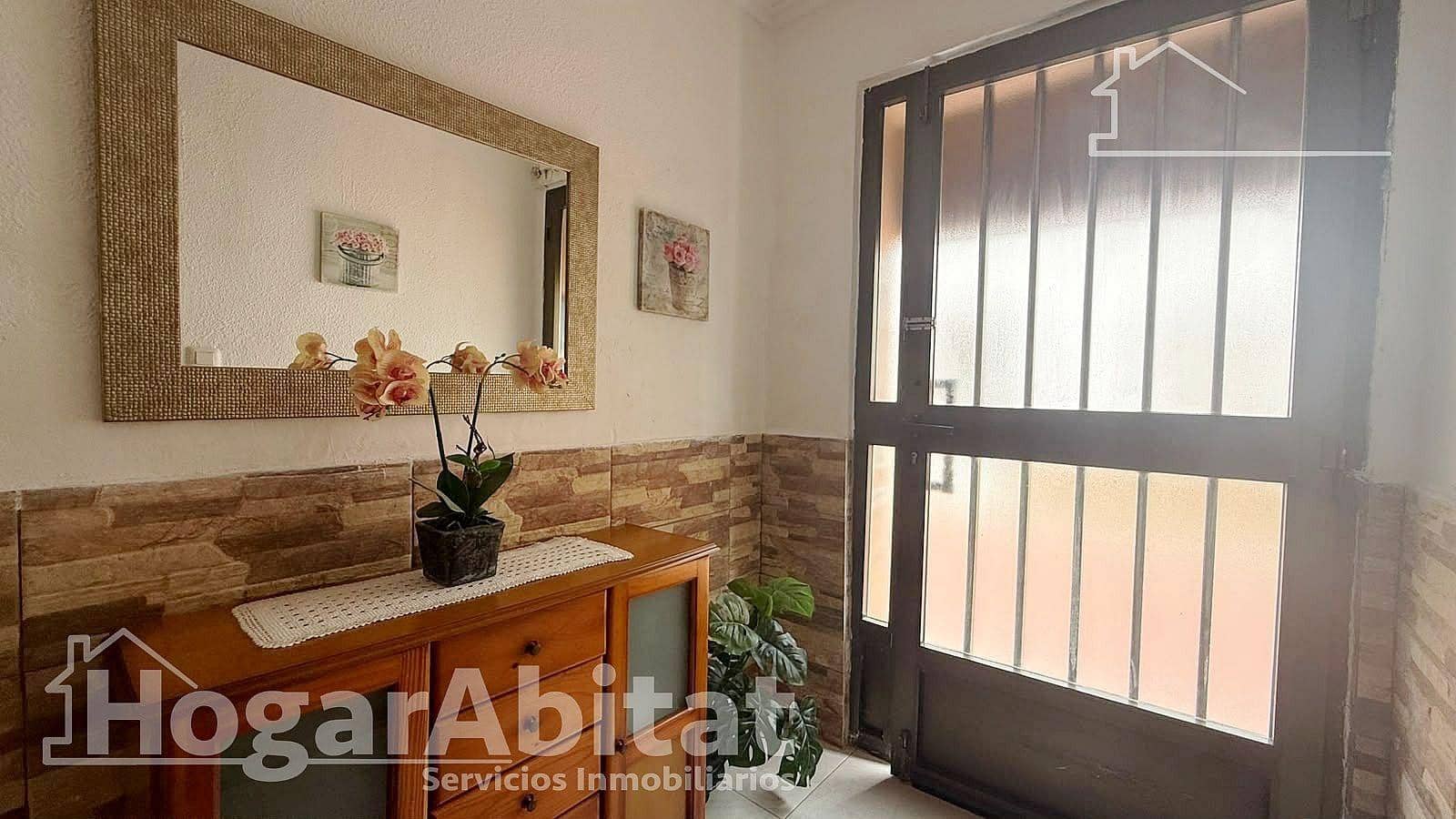 4 bedroom Townhouse for sale in Gandia - € 250,000 (Ref: 10132087)