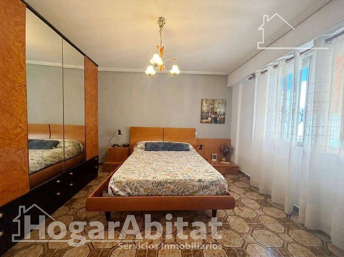 4 makuuhuone Omakotitalo myytävänä paikassa Aldaia - 240 000 € (Ref: 10132088)