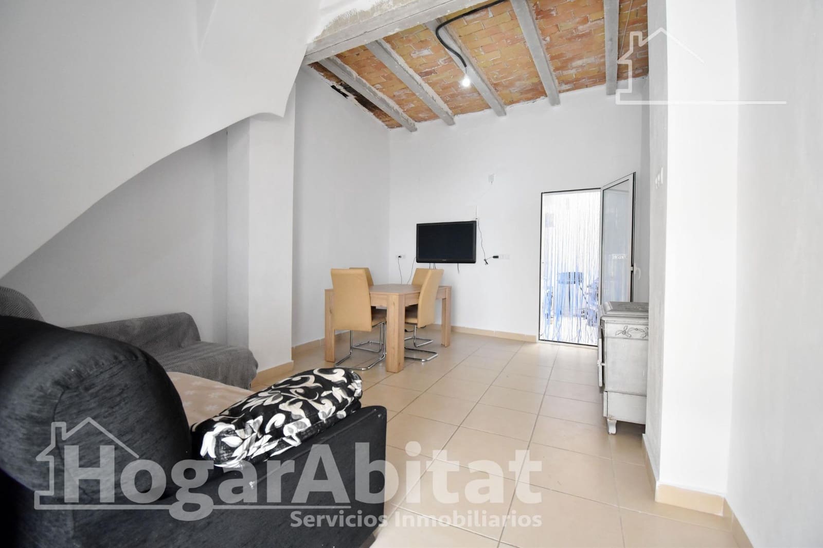 2 soveværelse Byhus til salg i Oliva - € 65.000 (Ref: 10142446)