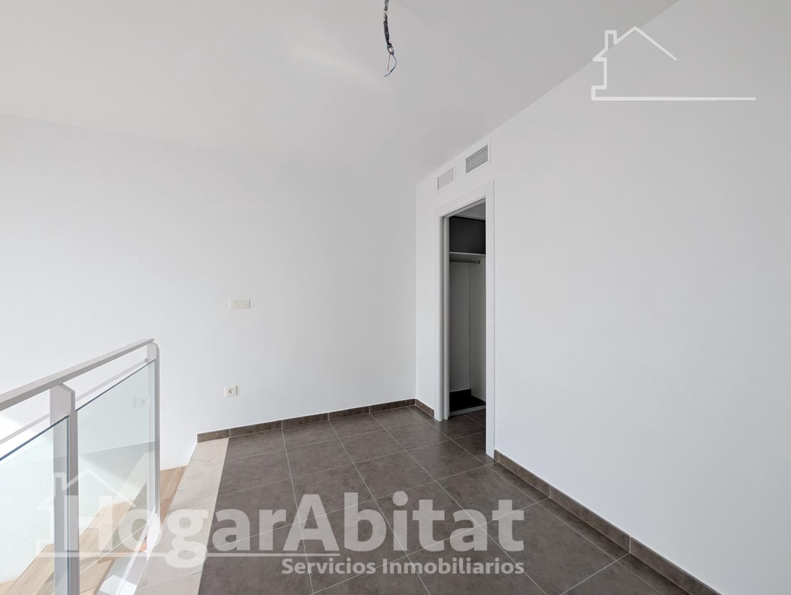 2 slaapkamer Rijtjeshuis te koop in Gran Alacant met zwembad garage - € 274.800 (Ref: 10147210)