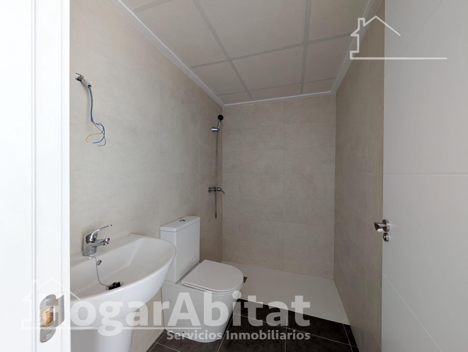 2 slaapkamer Rijtjeshuis te koop in Gran Alacant met zwembad garage - € 274.800 (Ref: 10147210)