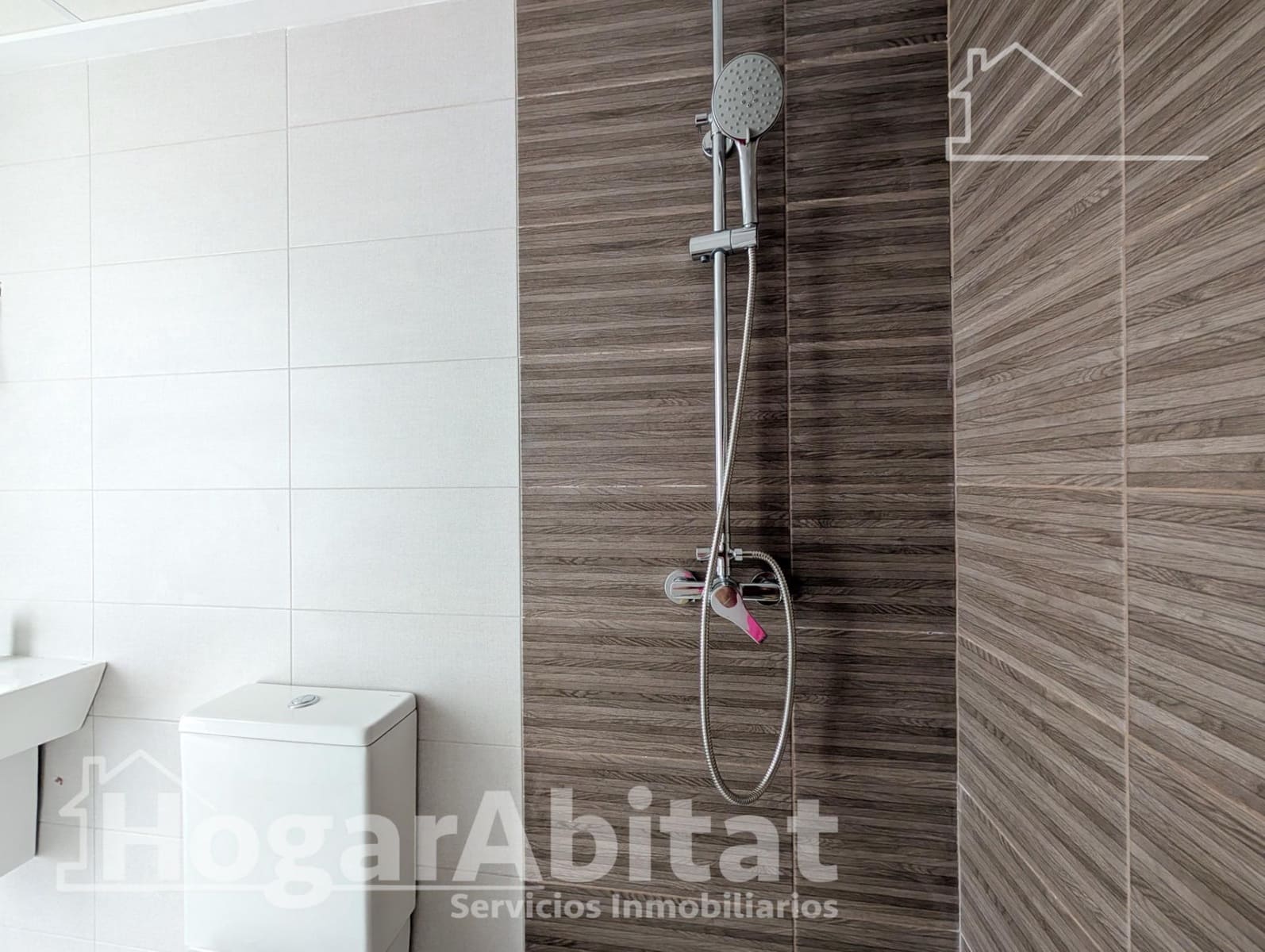 2 slaapkamer Rijtjeshuis te koop in Gran Alacant met zwembad garage - € 274.800 (Ref: 10147210)