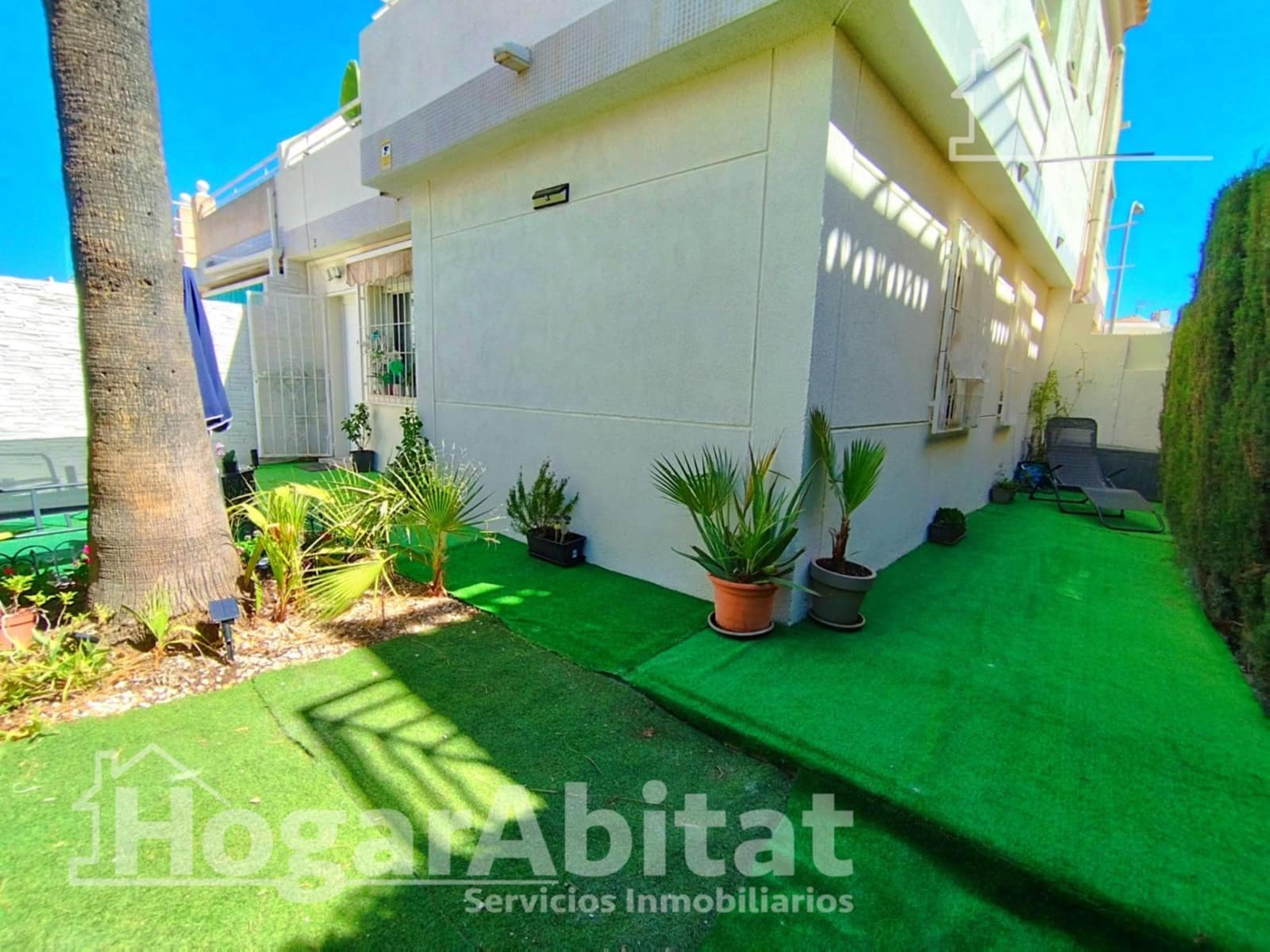 3 soveværelse Rækkehus til salg i La Siesta med swimmingpool - € 234.900 (Ref: 10147215)