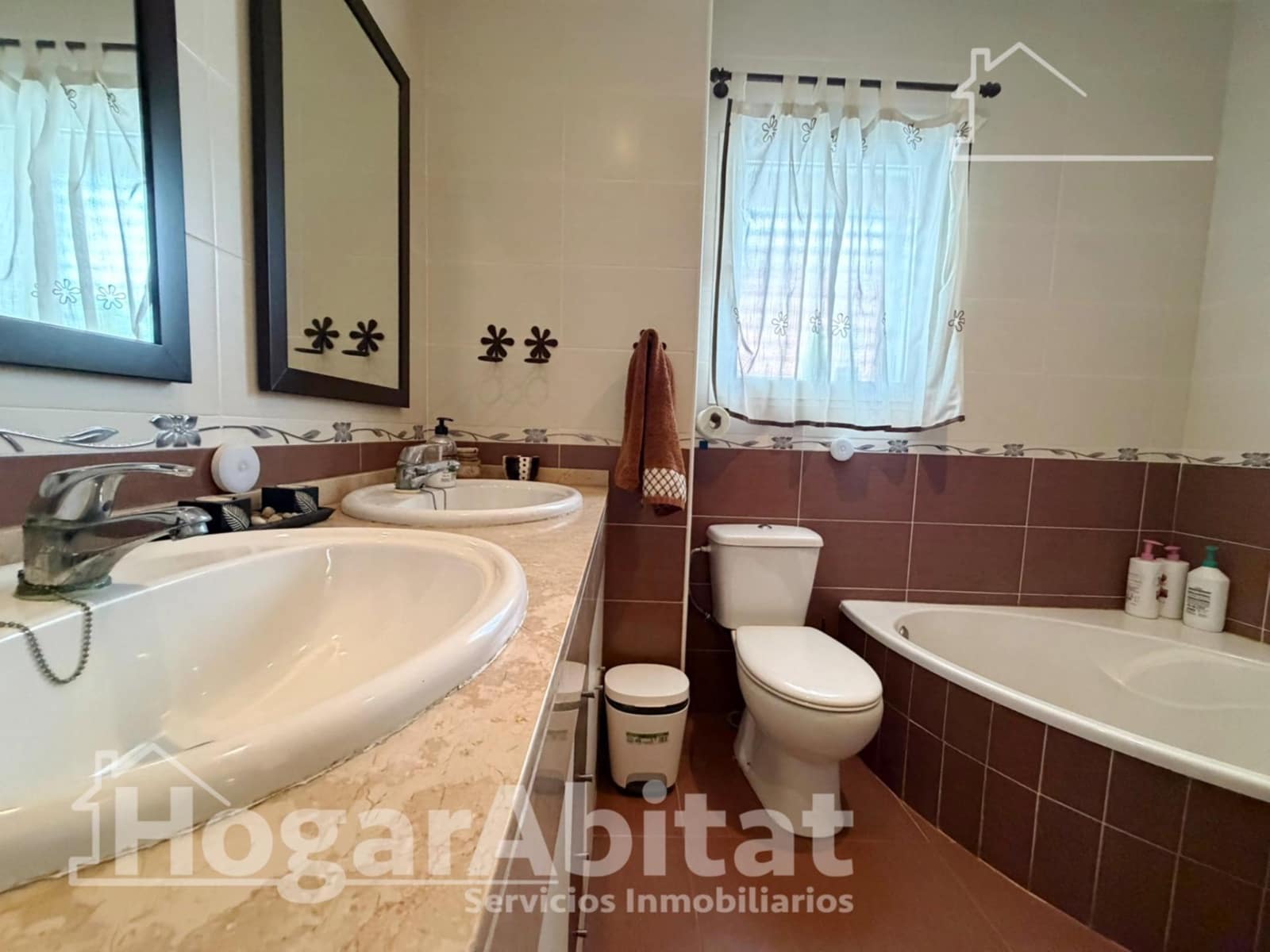 3 soverom Villa til salgs i Moncada med garasje - € 450 000 (Ref: 10147223)